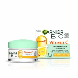 Creme eclaircissante garnier bio vitamine c 50 ml_9524. DIAYTAR SENEGAL - Où le Shopping Devient une Aventure Culturelle. Plongez dans notre univers de produits qui célèbrent l'héritage et l'artisanat du Sénégal.