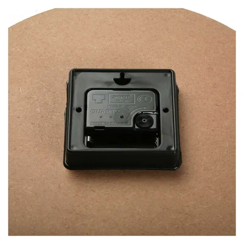 Horloge murale versa world wood 28 x 28 x 9 cm_2669. DIAYTAR SENEGAL - Votre Destination pour un Shopping Réfléchi. Découvrez notre gamme variée et choisissez des produits qui correspondent à vos valeurs et à votre style de vie.