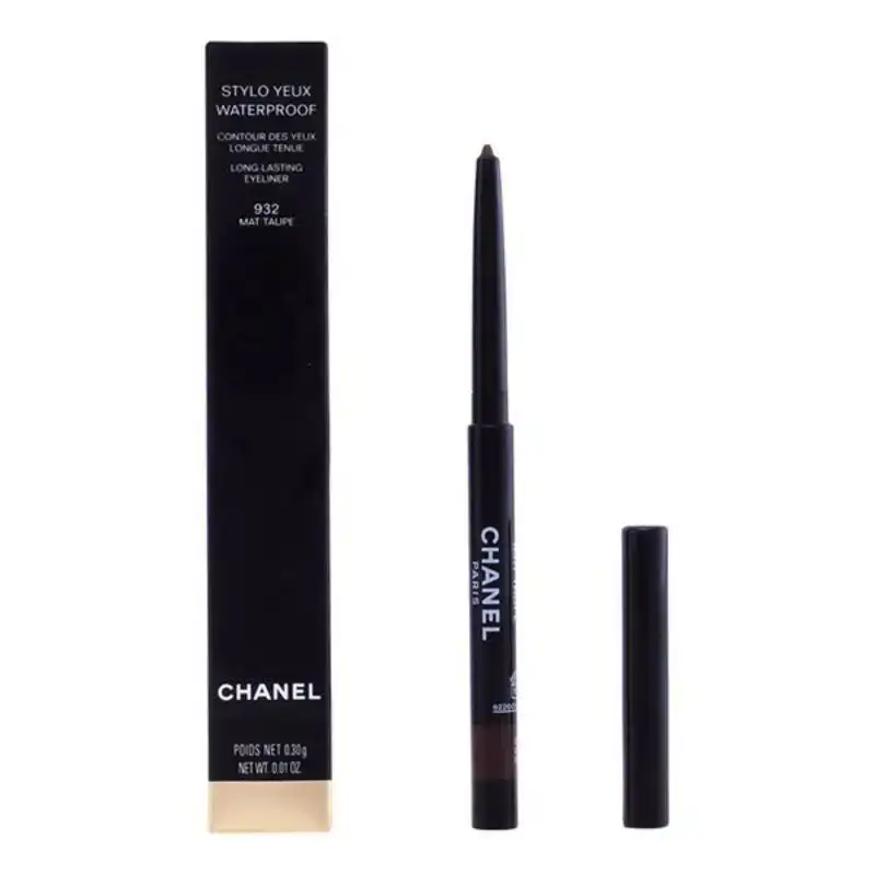 Eye pencil stylo chanel_2172. Bienvenue sur DIAYTAR SENEGAL - Là où Chaque Objet a une Âme. Plongez dans notre catalogue et trouvez des articles qui portent l'essence de l'artisanat et de la passion.