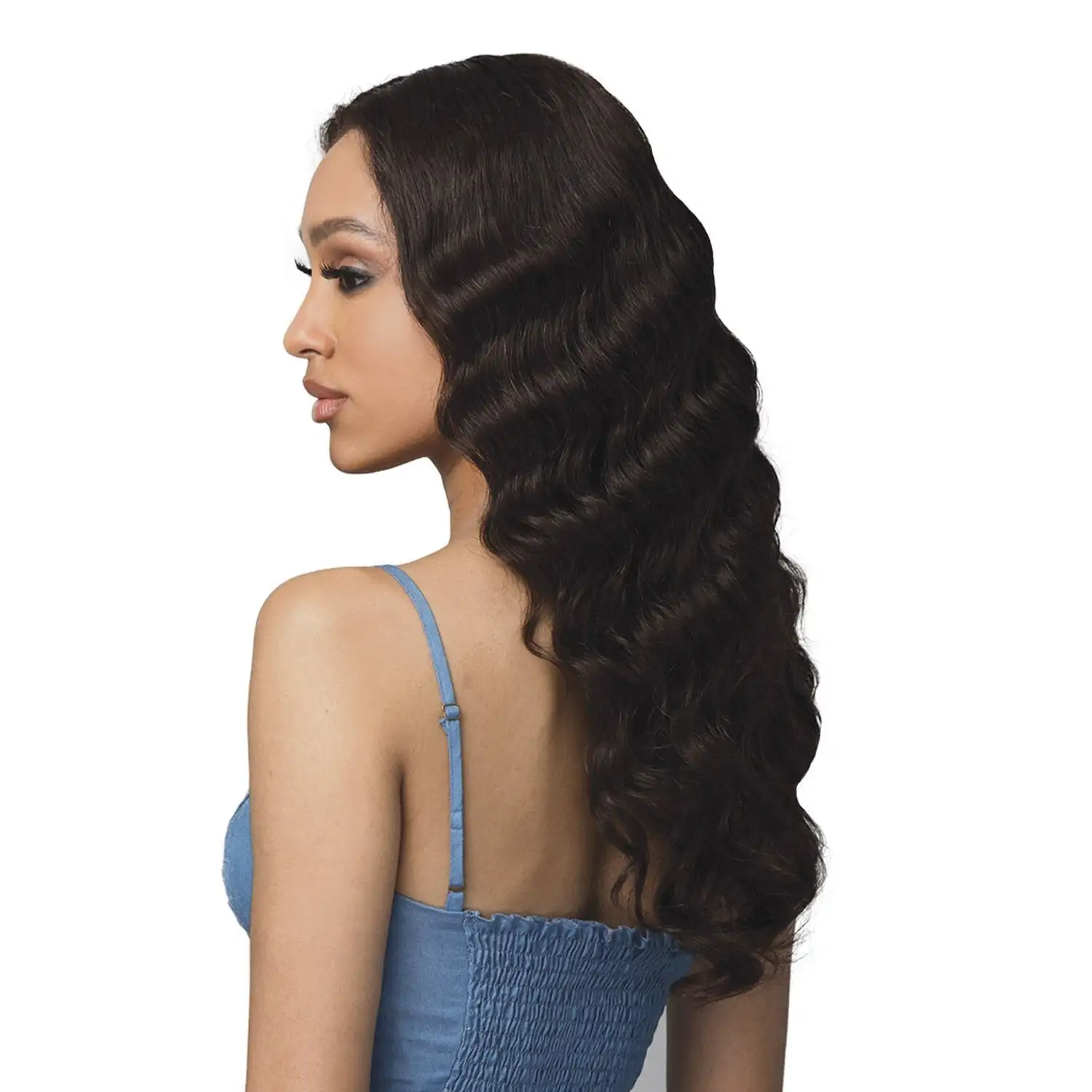 Bobbi boss glueless 13 x 4 human hair hd 360 lace frontal wig mhlf516 nahla_8751. DIAYTAR SENEGAL - Là où Chaque Achat a du Sens. Explorez notre gamme et choisissez des produits qui racontent une histoire, du traditionnel au contemporain.