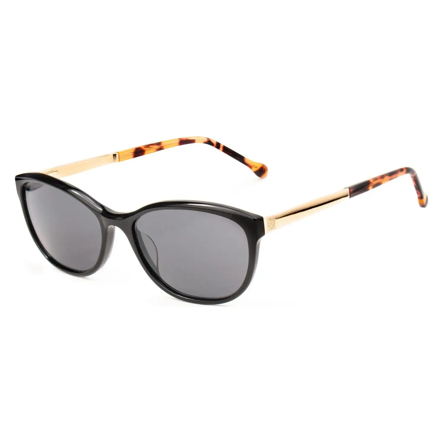 Lunettes de soleil femme loewe slwa04m530700 o 53 mm_7770. Plongez dans l'Univers de DIAYTAR SENEGAL - Où la Qualité et la Diversité se rencontrent. Parcourez nos rayons virtuels pour trouver des produits répondant à tous les besoins, du confort de votre foyer.