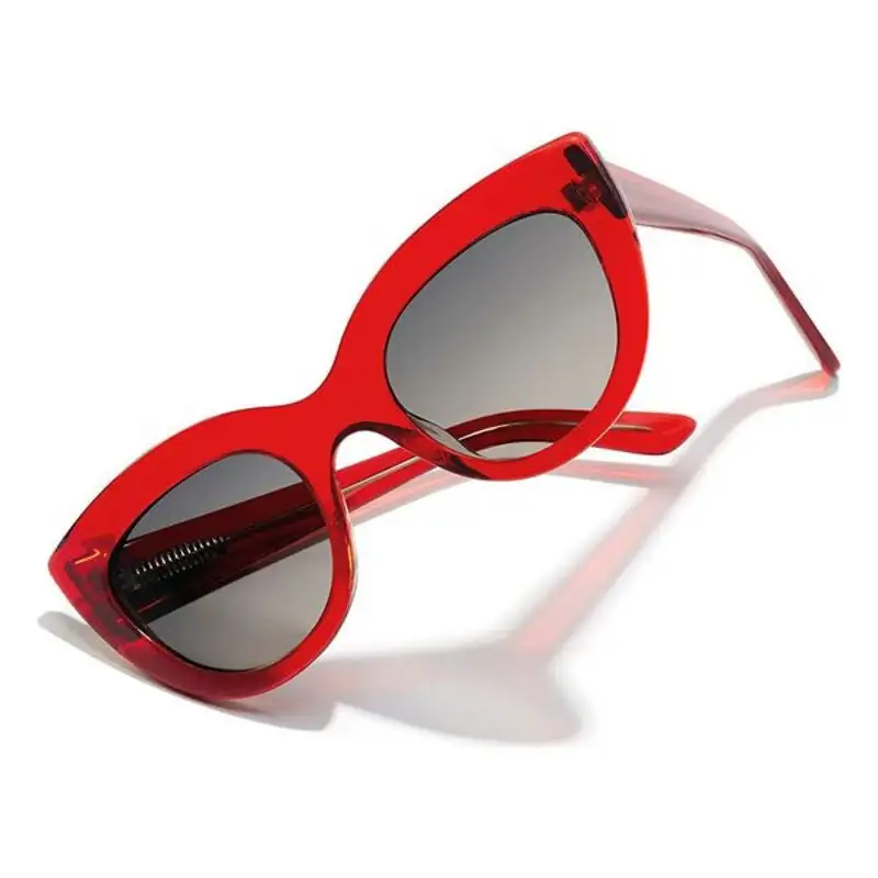 Lunettes de soleil femme hyde hawkers rouge_1469. DIAYTAR SENEGAL - Où Choisir Devient un Acte de Découverte. Découvrez notre gamme et choisissez des produits qui éveillent votre curiosité et élargissent vos horizons.