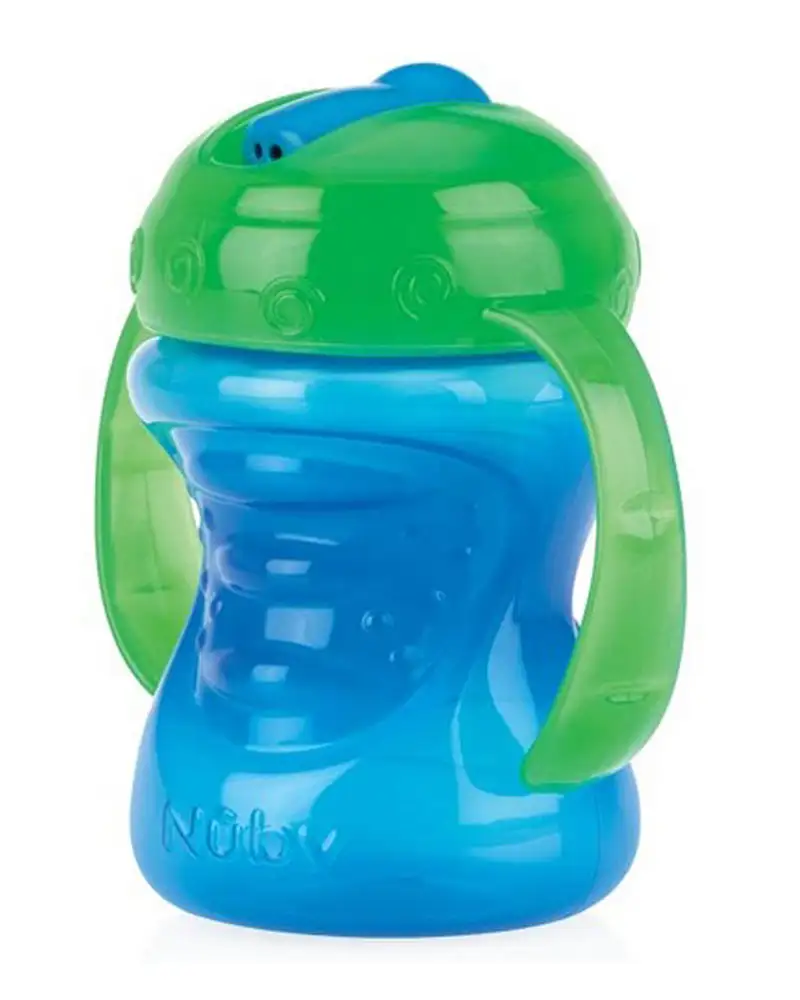 Gourde a bec nuby grip n sip 240ml 9m bleu_7948. DIAYTAR SENEGAL - Votre Portail vers l'Extraordinaire. Parcourez nos collections et découvrez des produits qui vous emmènent au-delà de l'ordinaire, créant une expérience de shopping mémorable.