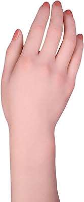 Modèle de main en silicone pour femmes affichage de bijoux accessoires de photographie ensemble fétichiste la droite. Faites de bonnes affaires dès aujourd'hui avec DIAYTAR SENEGAL  ! Parcourez notre boutique en ligne généraliste où vous trouverez une large gamme de produits discount, des articles pour la maison à l'électroménager, en passant par l'informatique et la mode. Profitez de nos prix compétitifs et offrez-vous des produits de qualité à moindre coût.
