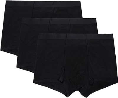 Maillots pour hommes (paquet de 3). Achetez intelligemment chez DIAYTAR SENEGAL  et profitez de notre vaste sélection de produits discount. De la décoration pour votre maison aux ustensiles de cuisine en passant par les appareils électroménagers, notre boutique en ligne généraliste vous offre la possibilité de faire des économies tout en vous procurant des produits de qualité.