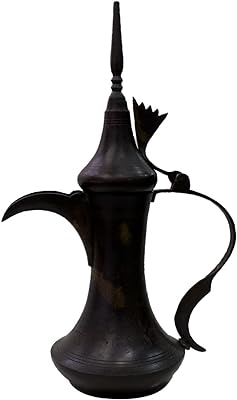 Cafetière arabe en cuivre antique dlh1a (grand). Vous recherchez des cadeaux à prix abordable pour vos proches ? DIAYTAR SENEGAL  a tout pour vous plaire. Explorez notre gamme de gadgets discount, des articles les plus insolites aux innovations technologiques les plus recherchées. Offrez des cadeaux originaux et faites des économies avec DIAYTAR SENEGAL .