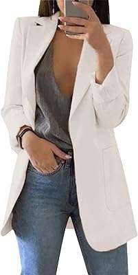 Combinaison pour femme avec blazer à revers ouvert sur le devant. Découvrez DIAYTAR SENEGAL, votre boutique en ligne généraliste offrant une sélection impressionnante de produits discount. Que vous recherchiez des articles pour votre maison, des appareils électroménagers à la pointe de la technologie, des équipements informatiques ou même les dernières tendances de la mode et les gadgets les plus cool, nous avons tout ce dont vous avez besoin, à des prix incroyablement bas !
