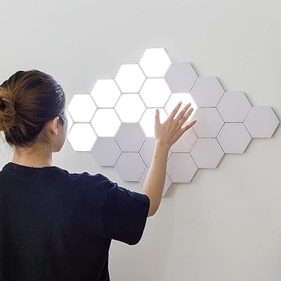 Appliques murales hexagonales créatives lampe en nid d'abeille appliques tactiles décoration de barre. Dites adieu aux prix exorbitants avec DIAYTAR SENEGAL, votre destination en ligne pour des produits discount de qualité. Du dernier cri en matière d'électroménager aux tendances de la mode à prix réduits, notre boutique en ligne propose une large gamme d'articles à des prix imbattables. Ne manquez pas nos offres spéciales qui vous permettront de réaliser d'énormes économies.