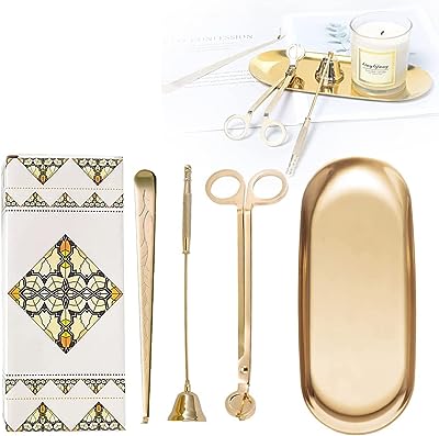 Ensemble d'accessoires pour bougies arabiste kit d'entretien de 4 en 1 avec boîte. Découvrez DIAYTAR SENEGAL, votre boutique en ligne incontournable pour des affaires discount. Profitez de nos multiples catégories allant des articles pour la maison aux gadgets dernier cri, en passant par la mode à petits prix. Faites-vous plaisir sans vous ruiner avec notre sélection variée !