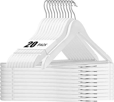 Houseday lot de 20 cintres en bois pour vêtements blanc lisse. Découvrez DIAYTAR SENEGAL, votre destination en ligne pour des produits discount de qualité supérieure. Achetez des articles de maison, des appareils électroménagers, des équipements informatiques, des vêtements tendance et des gadgets innovants, le tout à des prix abordables qui ne vous feront pas perdre le sommeil.