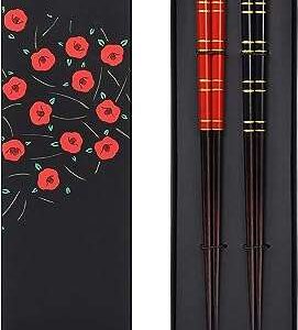 Baguettes japonaises en bois naturel de haute qualité style classique réutilisables 2 paires avec étui. Besoin de produits à petit prix ? Faites confiance à DIAYTAR SENEGAL, la boutique en ligne idéale pour réaliser des économies sur tous vos achats. Parcourez notre catalogue de produits discount, de la maison à l'électroménager, en passant par l'informatique et la mode. Ne vous privez pas et profitez des meilleurs prix du marché en faisant vos emplettes chez nous !