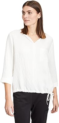 Blouse patras pour femme. DIAYTAR SENEGAL, la boutique en ligne discount qui révolutionne votre shopping quotidien ! Profitez de prix mini sur une large gamme de produits, de la literie aux ordinateurs en passant par les appareils électroménagers et les tendances mode. Ne manquez pas nos offres exceptionnelles pour faire de bonnes affaires !