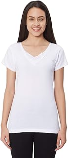 Chemise en coton blanc byc pour femme. DIAYTAR SENEGAL  - votre partenaire pour un shopping discount en ligne réussi. Parcourez notre assortiment complet de produits discount, incluant tout ce dont vous avez besoin pour la maison, l'électroménager, l'informatique, la mode et les gadgets. Profitez de nos prix avantageux et faites des économies sur vos achats en ligne, sans compromis sur la qualité.