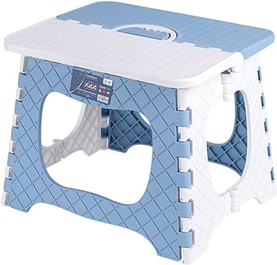 Tabouret pliant okoz® avec poignée bleu petit repose pieds pliable portable en plastique pour enfants. DIAYTAR SENEGAL  vous offre toutes les bonnes affaires sur un seul site. Découvrez notre sélection de produits discount pour la maison, l'électroménager, l'informatique et la mode. Bénéficiez de nos prix imbattables et trouvez les articles de qualité que vous recherchez, sans vous ruiner !