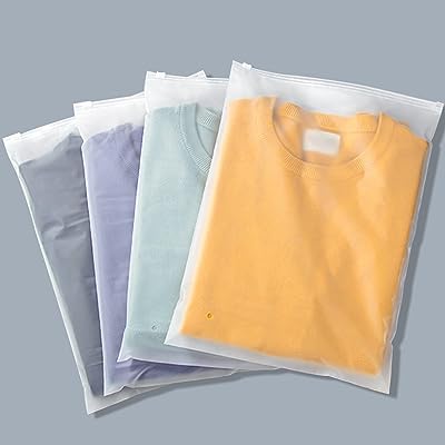 Svaldo 12"x14" poly t shirt sacs d'emballage en plastique transparent ziplock pour vêtements. DIAYTAR SENEGAL  est là pour rendre votre budget heureux et votre shopping facile. Parcourez notre gamme complète de produits discount de qualité supérieure allant de la maison à l'électroménager, de l'informatique à la mode, et trouvez des articles pour chaque aspect de votre vie à des prix imbattables!