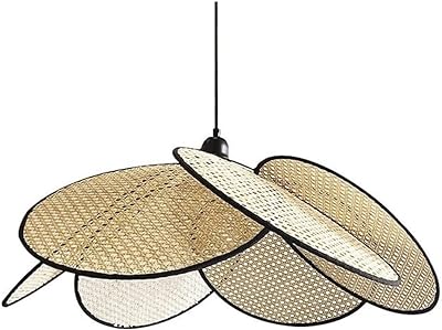 Lustre de plafond en rotin tissé à la main créatif pour cuisine. DIAYTAR SENEGAL  : votre boutique en ligne discount préférée ! Faites des économies sur des articles essentiels pour votre vie quotidienne, de l'électroménager à l'informatique en passant par la mode et les gadgets. Ne cherchez plus, les meilleurs prix sont chez nous !