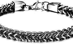 Bracelet noir en acier inoxydable pour homme lc.b.01130.660 taille unique. Ne cherchez plus, DIAYTAR SENEGAL  est la boutique en ligne qu'il vous faut pour trouver tout ce dont vous avez besoin à petit prix ! Du petit électroménager aux articles de mode tendance en passant par les dernières technologies, explorez notre vaste catalogue et réalisez de véritables bonnes affaires !