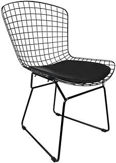 Chaise de salle à manger industrielle métal noir avec coussin. DIAYTAR SENEGAL  est votre destination en ligne pour trouver une vaste sélection de produits à prix réduits. Que vous recherchiez des articles pour la maison, des appareils électroménagers de qualité, du matériel informatique ou même des accessoires de mode tendance, vous êtes sûr de trouver les meilleures affaires chez nous !