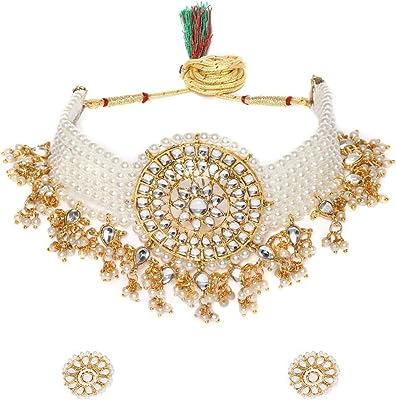Parure de bijoux dorées avec perles zaveri pour femme (zpfk9805) kundan. Faites des économies intelligentes avec DIAYTAR SENEGAL  ! Découvrez notre assortiment discount de produits pour la maison, l'électroménager, l'informatique, la mode et les gadgets. Profitez de prix réduits sans compromis sur la qualité, et offrez-vous tout ce dont vous avez besoin à petit prix.