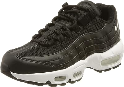 Chaussures de sport air max 95 pour femmes. DIAYTAR SENEGAL, l'adresse incontournable pour tous les amateurs de mode à petit prix. Découvrez notre large sélection de vêtements et accessoires tendances pour hommes et femmes, et exprimez votre style sans vous ruiner. Du casual chic au streetwear, notre boutique en ligne vous offre la possibilité de rester à la pointe de la mode à prix discount. Faites-vous plaisir sans vous soucier du coût !