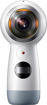 Samsung gear 360 2017 caméra vr sphérique 4k blanche. DIAYTAR SENEGAL  : votre partenaire idéal pour des achats en ligne abordables et variés. Parcourez notre large sélection de produits discount, des appareils électroménagers aux vêtements et accessoires de mode, en passant par les gadgets dernier cri. Faites des économies sans compromettre la qualité grâce à DIAYTAR SENEGAL  !