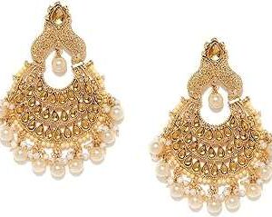 Boucles d'oreilles pendantes plaquées or 22 carats antiques zavery pearls pour femmes. DIAYTAR SENEGAL  est votre destination en ligne pour trouver une vaste sélection de produits à prix réduits. Que vous recherchiez des articles pour la maison, des appareils électroménagers de qualité, du matériel informatique ou même des accessoires de mode tendance, vous êtes sûr de trouver les meilleures affaires chez nous !