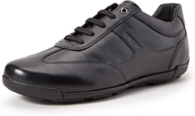 Chaussures de sport edgware pour hommes. DIAYTAR SENEGAL  - la boutique en ligne par excellence pour des achats malins. Explorez notre gamme complète de produits discount, allant des indispensables pour la maison à la dernière technologie, sans oublier les dernières tendances mode. Économisez gros en achetant intelligemment avec nous.