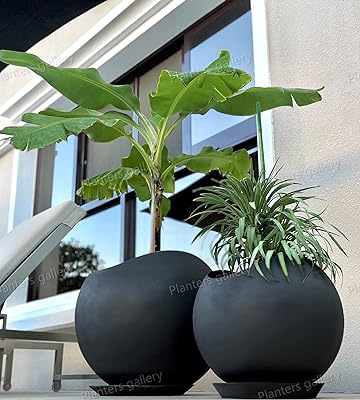Pot en fibre de verre gris mat au design moderne pour plantes d'intérieur-extérieur  avec trous - DIAYTAR SÉNÉGAL