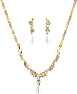 Parure de bijoux de mariée indienne bollywood de fabrication complexe strass en cristal coloré or et argent. En quête de produits discount de qualité ? DIAYTAR SENEGAL  est là pour vous satisfaire ! Explorez notre boutique en ligne et découvrez notre vaste gamme de produits pour la maison, l'électroménager, l'informatique et la mode. Obtenez des articles de dernière tendance à des prix incroyables et faites des économies substantielles.