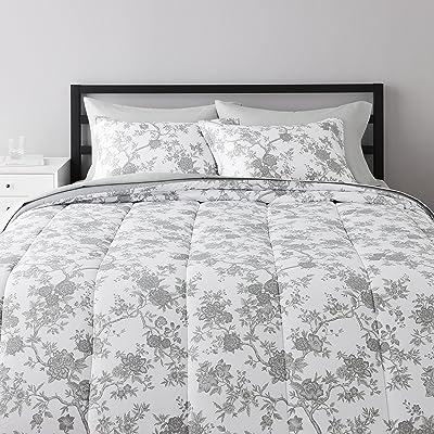 Parure de lit 8 pièces amazonbasics en microfibre ultra douce  . Découvrez DIAYTAR SENEGAL, où vous trouverez une sélection incomparable de produits discount. De la cuisine à la mode en passant par les gadgets high-tech, notre boutique en ligne vous offre la possibilité d'économiser tout en profitant de produits de qualité pour tous les aspects de votre vie.