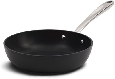 Batterie de cuisine antiadhésive all-clad essentials (poêle à frire de 8,5 pouces)