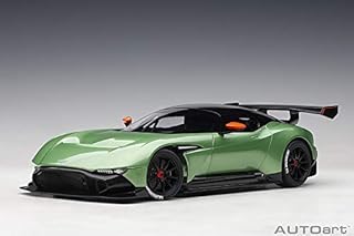 Modèle de voiture moulé sous pression aston martin vulcan 1/18 (vert)