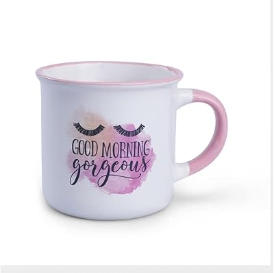Une merveilleuse tasse avec la phrase good morning magnifique de pan emirates