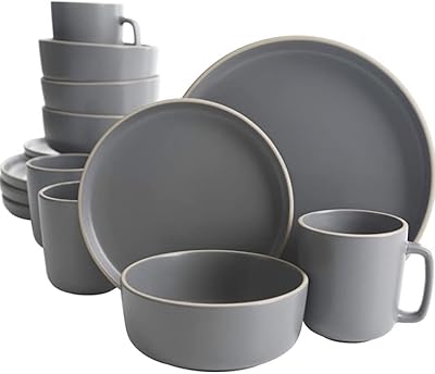 Un ensemble de couverts de cuisine 16 pièces (gris) pour plats, assiettes, bols