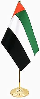Drapeau de table des émirats arabes unis avec drapeau du baba doré