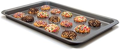 Grand moule à biscuits antiadhésif culina 28 cm x 43 cm, construction de qualité, acier au carbone 0,6 mm, haute performance, usage professionnel ou domestique, répartition uniforme de la chaleur, démoulage facile, lavage rapide, excellente idée cadeau. Profitez des meilleurs deals du Sénégal sur Diaytar