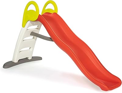 Un toboggan de jardin amusant de smoby. il présente une double pente
