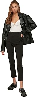 Pantalon cigarette trendyol pour femme avec design court