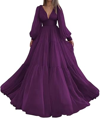 Robe de bal bouffante en tulle à manches longues et col en v