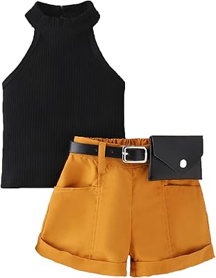 Un ensemble de vêtements d'été pour petites filles composé d'une blouse côtelée