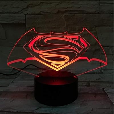 Veilleuse led 3d avec le design des personnages de superman et batman