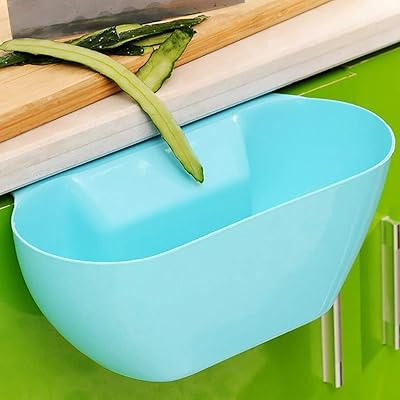 Poubelle suspendue sur porte d'armoire de cuisine. Découvrez Diaytar, la marketplace sénégalaise qui révolutionne vos achats en ligne