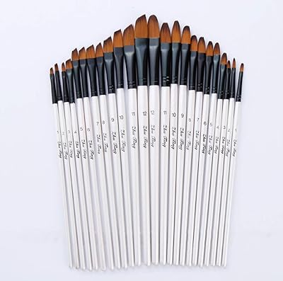 Un ensemble de 12 pinceaux artistiques pour aquarelle, acrylique et huile avec un design