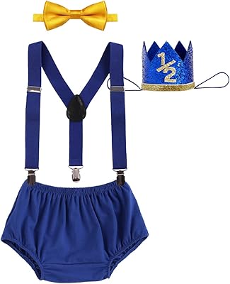 Costume d'anniversaire pour petits garçons à mi-chemin vers l'un des costumes avec la phrase