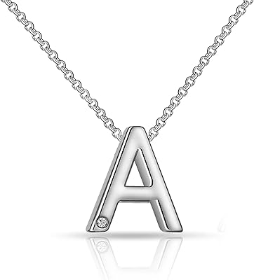 Un collier en plaqué argent de la lettre a à z