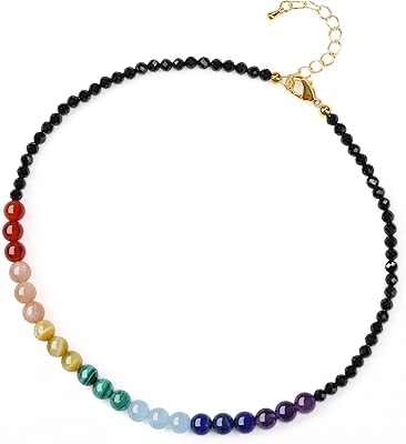 Un collier ras de cou brodé des sept pierres chakra pour femmes
