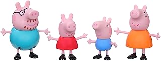 Ensemble de jouets avec figurines de la famille peppa pig dans leurs vêtements