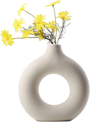 Vase rond en céramique de style nordique moderne creux et mat style boho