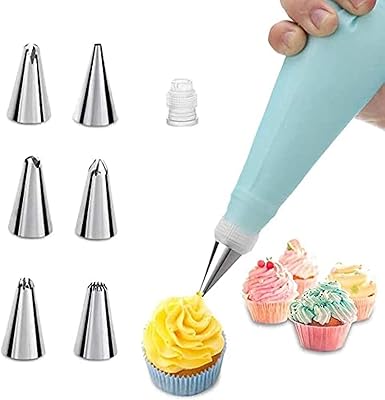 Un ensemble de fournitures décoration de gâteaux et d'astuces gâteaux comprenant du matériel