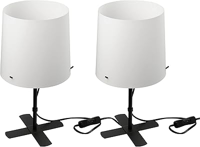 Lampes de table ikea barlast basic avec abat-jour noir blanc allumées prise